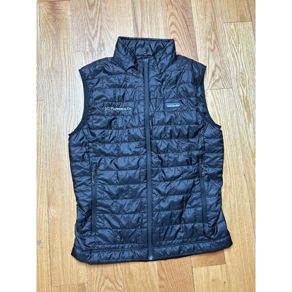 Patagonia Men's Nano Puff Vest Full Zip Forge Black Size Small company logo